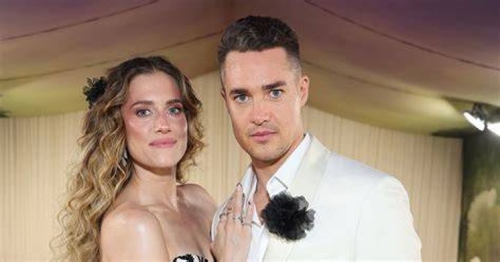 Alexander Dreymon Girlfriend 2024 Inside His Love Life Creeto