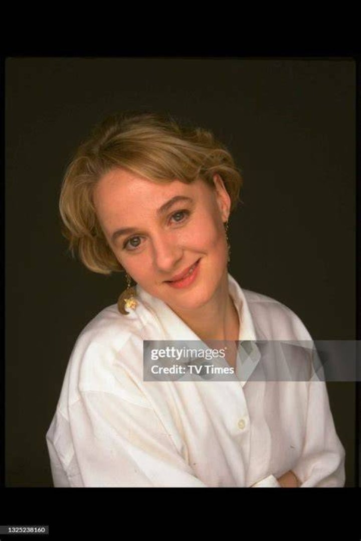 All about celebrity Niamh Cusack! Birthday 20 October 1959, Dublin