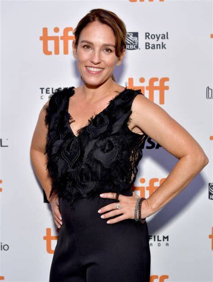 Amy Jo Johnson Writing and Directing &ldquo;Ends of the Earth&rdquo; Women and