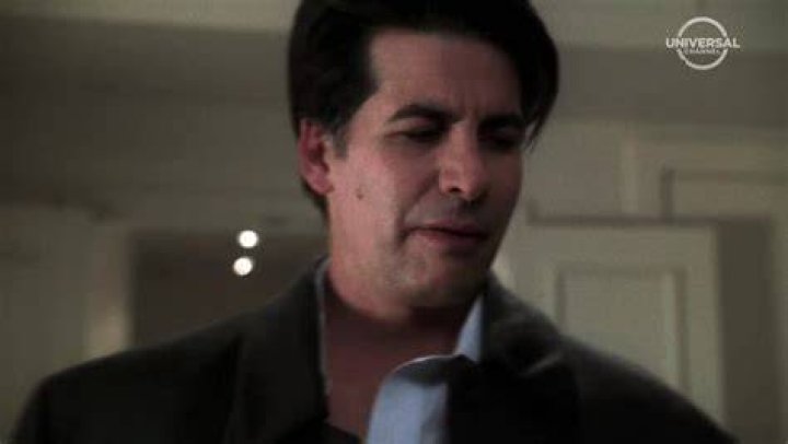 ausCAPS David Thornton shirtless in Law & Order Criminal Intent 119