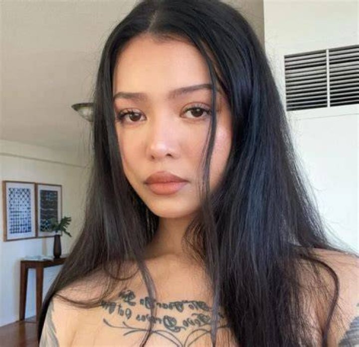 Bella Poarch Wiki, Age, Boyfriend, Net Worth, Father, Height And Biography