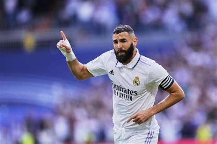 Benzema, la joya de La Corona de Francia aMENzing