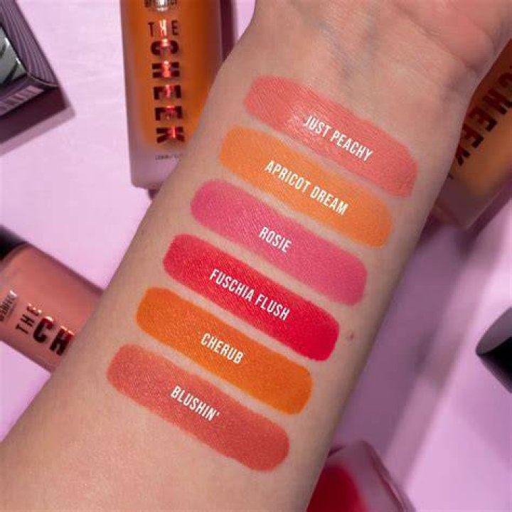 Cheek of it Liquid Blush LEGALLY PINK mahamakeup