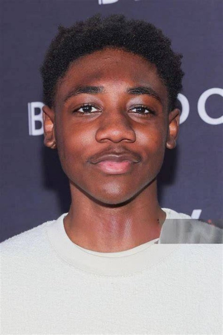 Christian Isaiah (Actor) Wiki, Biography, Age, Girlfriends, Family