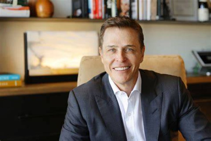 Endeavor&rsquo;s Chairman Renegotiates How Movie Stars Get Paid Online