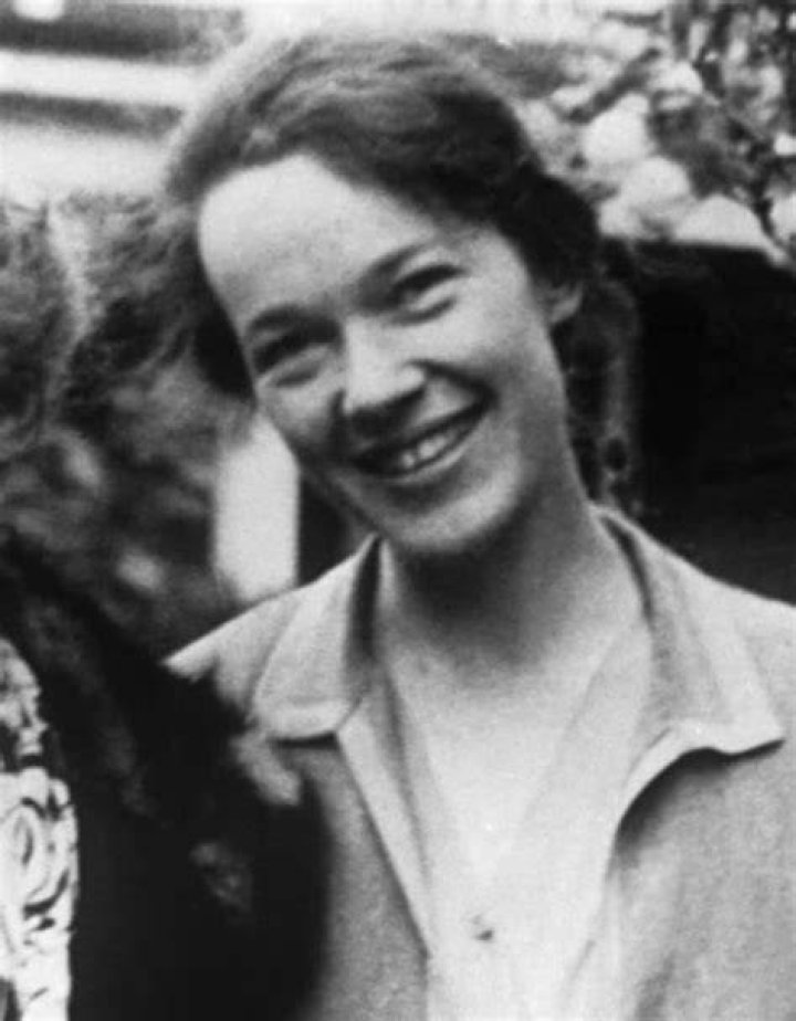 Grace Muriel Earhart