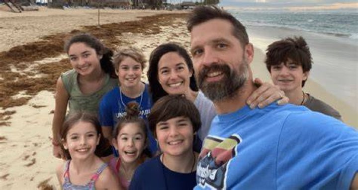 How many kids does Walker Hayes have? Singer's family life explored
