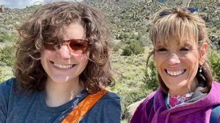 Is Roz Varon Married? Uncover The Mystery!
