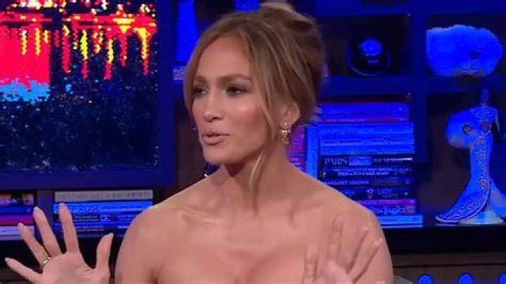 Jennifer Lopez Has a Surprising WorkOut for JawDropping Legs Hot Hair