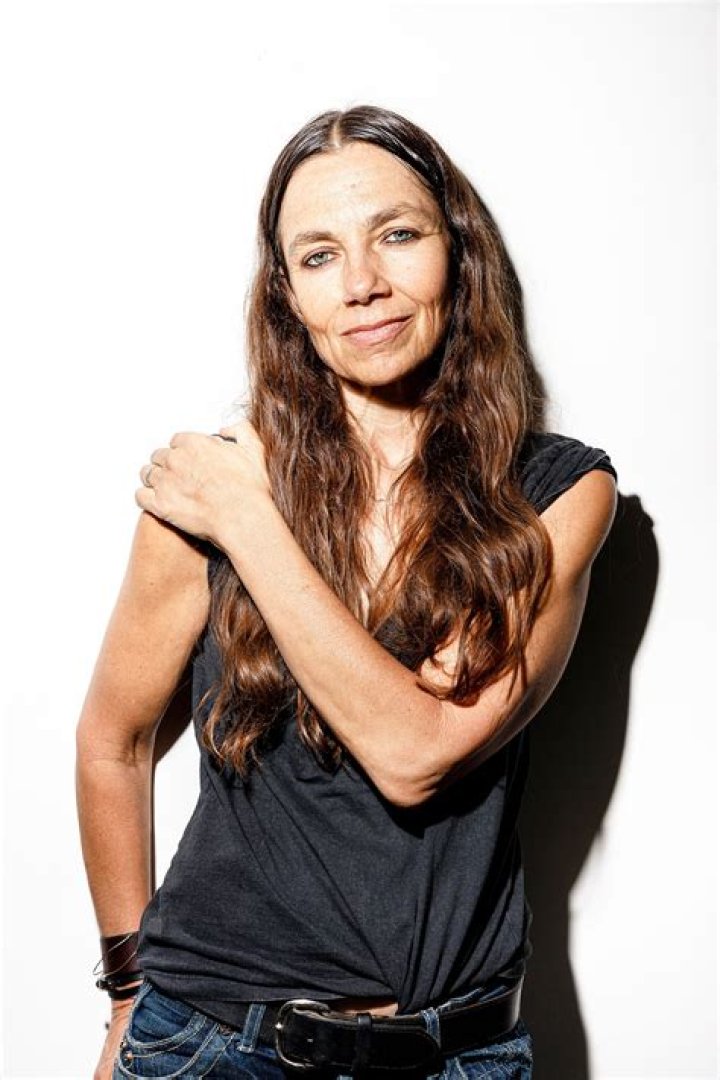 Justine Bateman Doesn&rsquo;t Want You to Call Her New Book Brave Vanity Fair