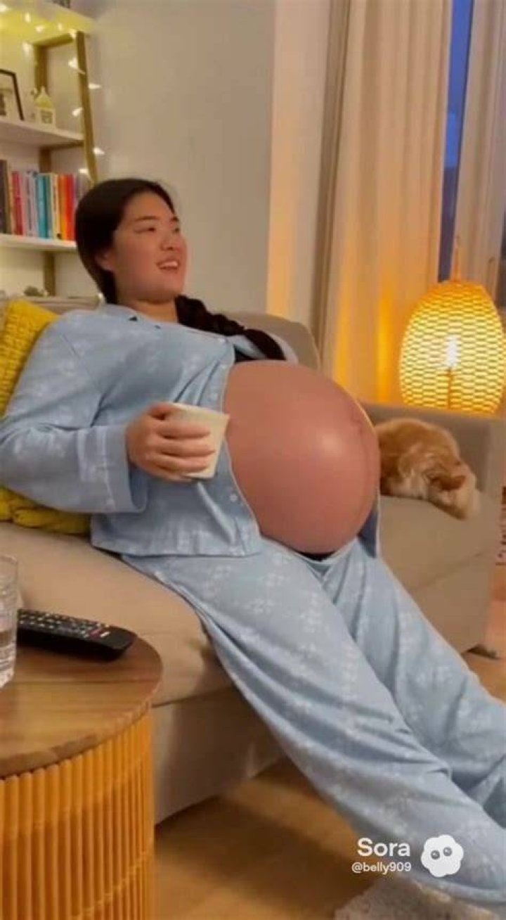 Kate Godlins Pregnant Belly pregnantbelly