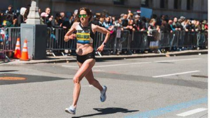 Katie Kellner, an Olympic Marathon Trials qualifier, was in the middle