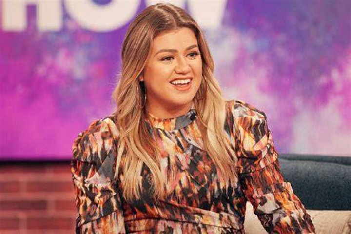 Kelly Clarkson&rsquo;s talk show renewed for second season Page Six