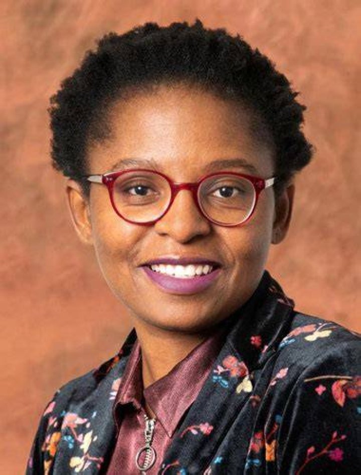 Khumbudzo Ntshavheni Biography pichead