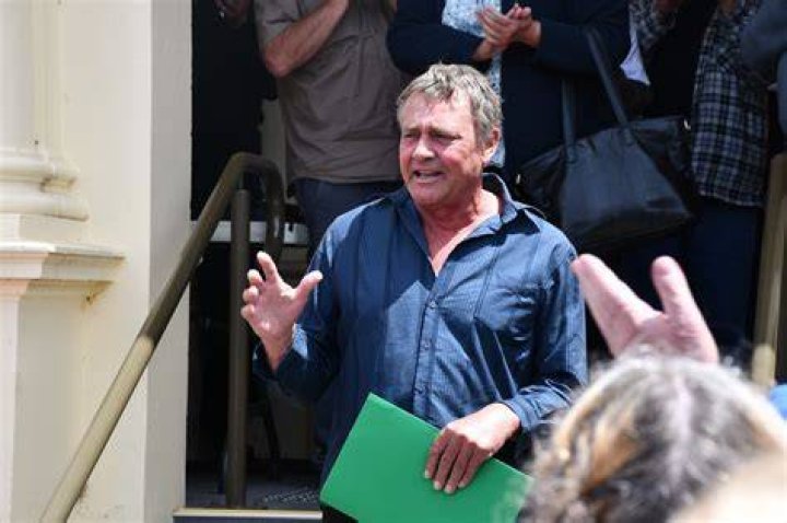 Magistrate finds prospector Neville Perry not guilty over damage to