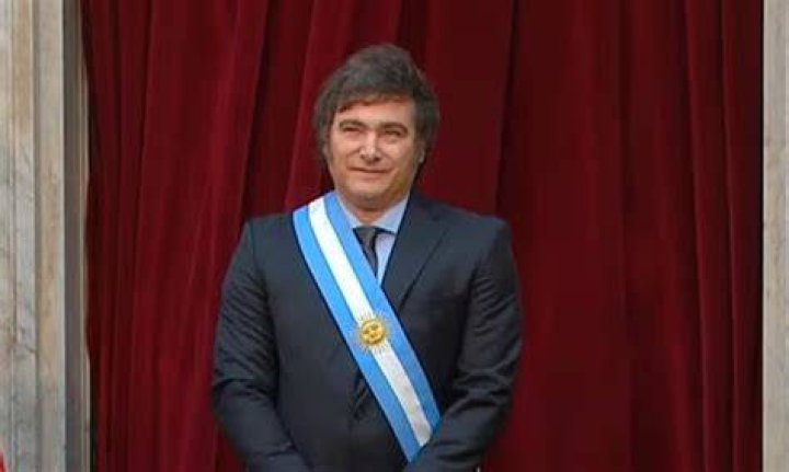 Marcos Reeves Headline Milei Presidente Y Vice