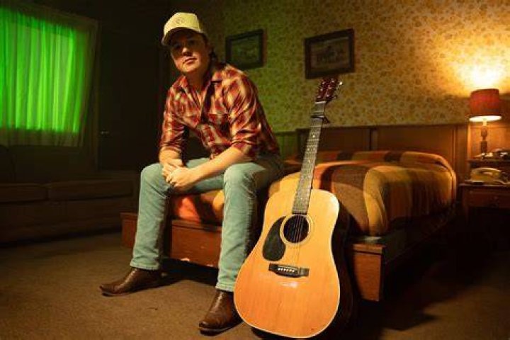 MEET COUNTRY ARTIST TRAVIS TRITT&rsquo;S WIFE, THERESA NELSON TRITT Country