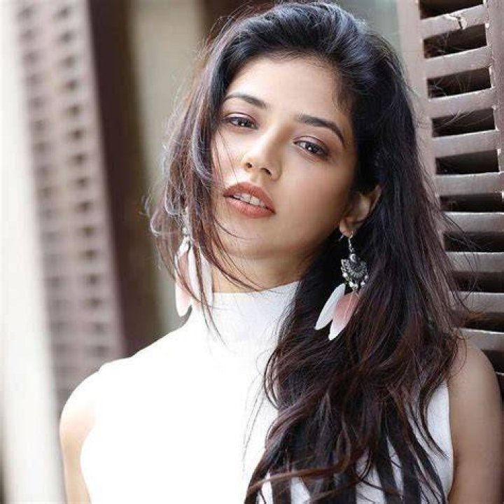 Priyanka Jawalkar Net Worth, Age, Affairs, Height, Bio and More 2024