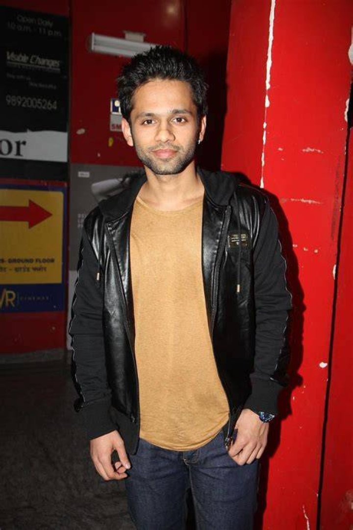 Rahul Vaidya Biography, Wiki, Dob, Age, Height, Weight, Affairs and More