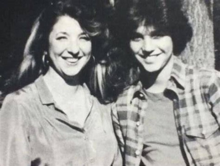 ralph and his beautiful mother Ralph macchio, Karate kid cobra kai