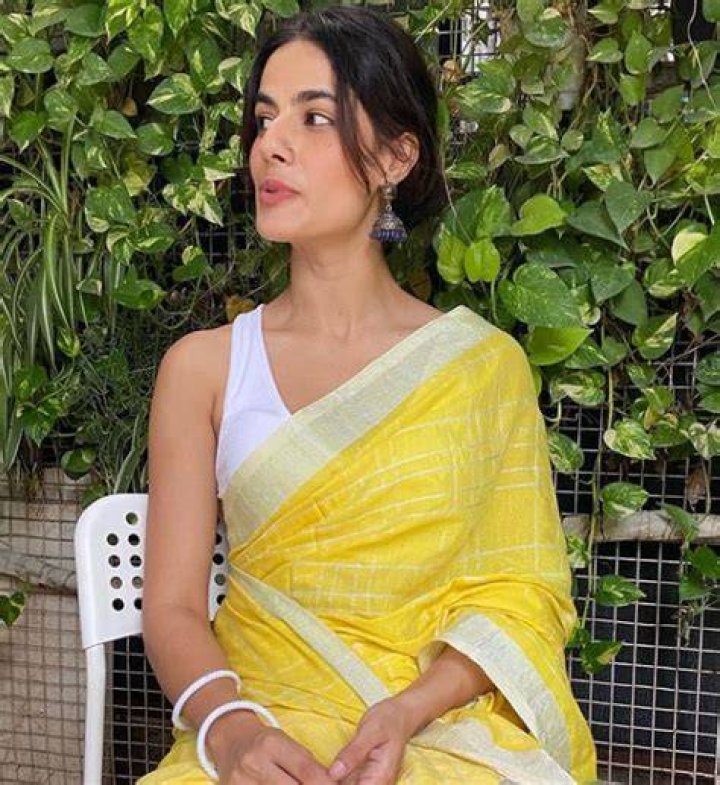 Riya Sisodiya Bio, Career, Age, Height, Relationship, Affairs, Net