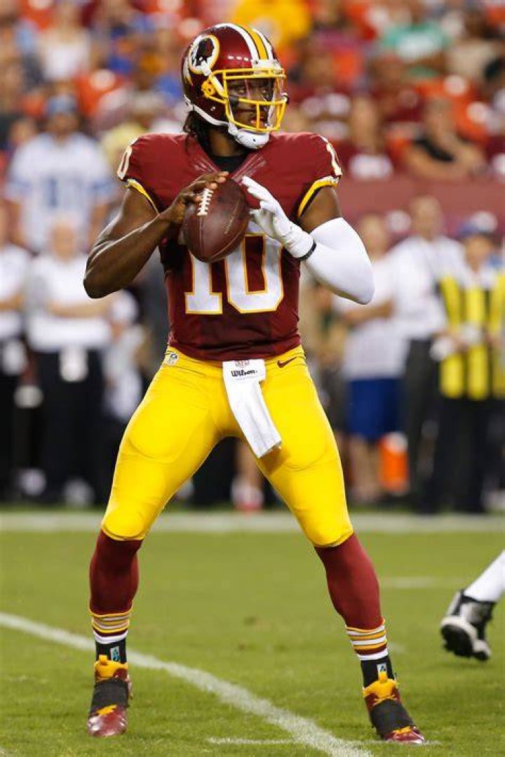 Robert Griffin III Visits Browns