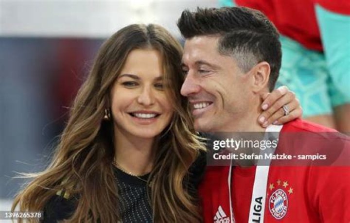 Robert Lewandowski Wife Meet Anna Lewandowska