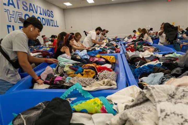 sell clothes by the pound manganaroroegner99