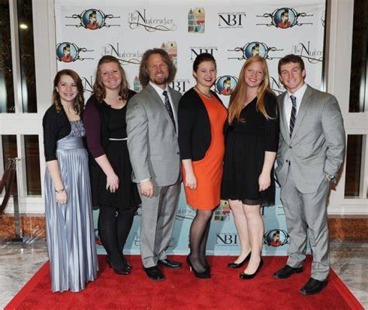 Sister Wives' Meri Brown Slams Troll Over Kody's Marriage Comment