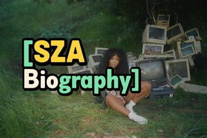 SZA Early Life, Career & Latest Gossip