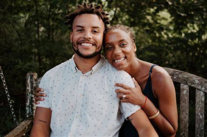 Tavior Mowry Bio Wiki, Net Worth, Parents, Baby, Brother, Now, Sister