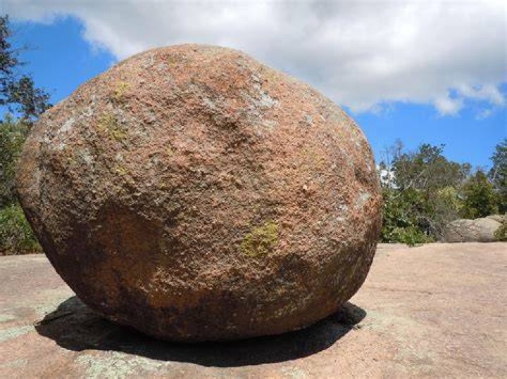 The Rock and the Boulder Alabama cop with an uncanny resemblance to