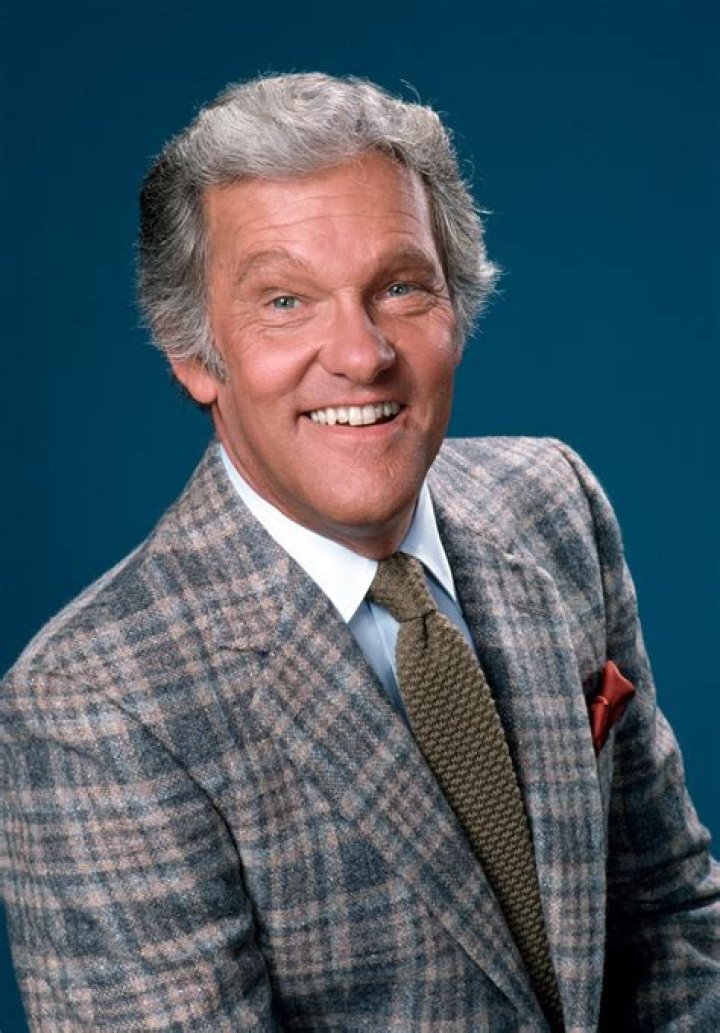Tom Kennedy, Genial Journeyman of TV Game Shows, Dies at 93 The New