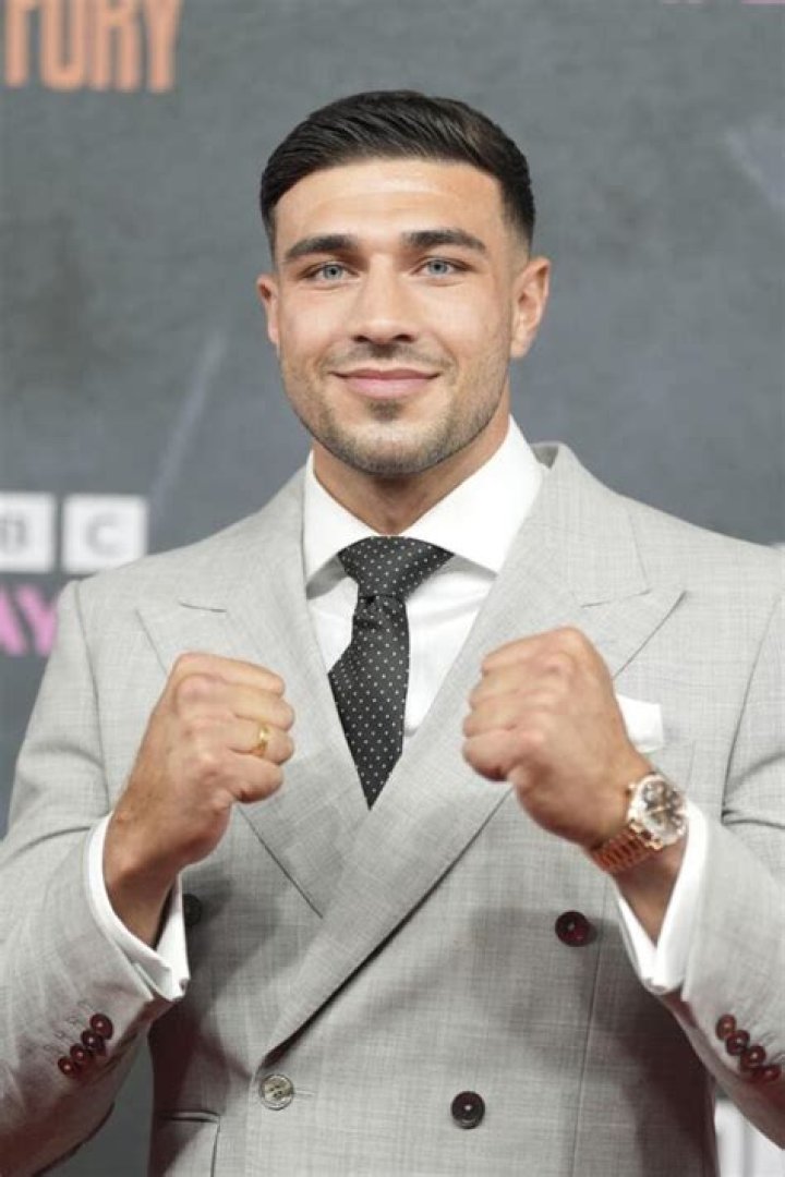 Tommy Fury's net worth as earnings set to explode after Jake Paul fight