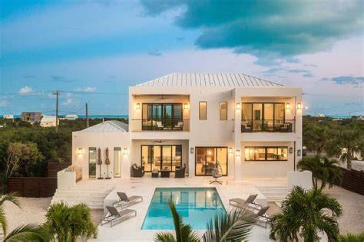 TURKS & CAICOS AIRBNB THE STUDIO AT THE TOP Have breakfast, Turks