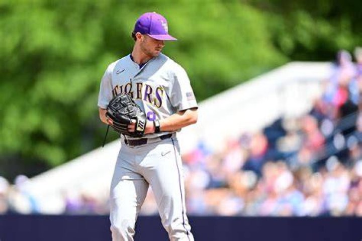 Ty Floyd, Dylan Crews lead the way as LSU takes the series from Ole Miss