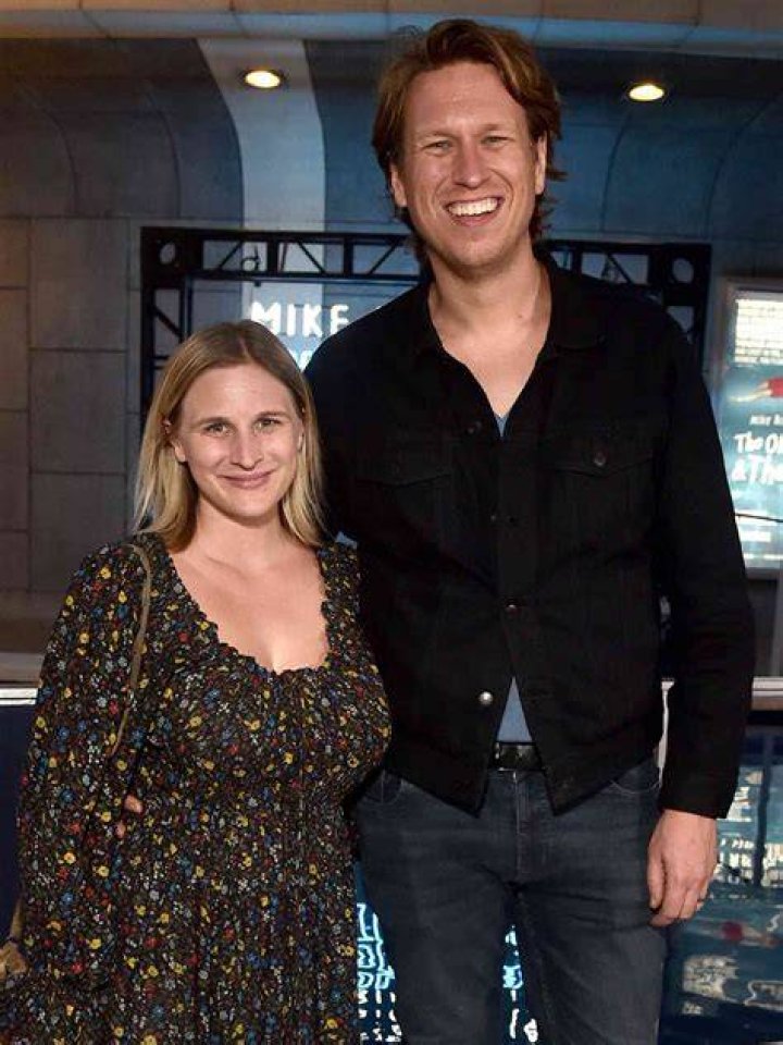 Valerie chaney and pete holmes hires stock photography and images Alamy