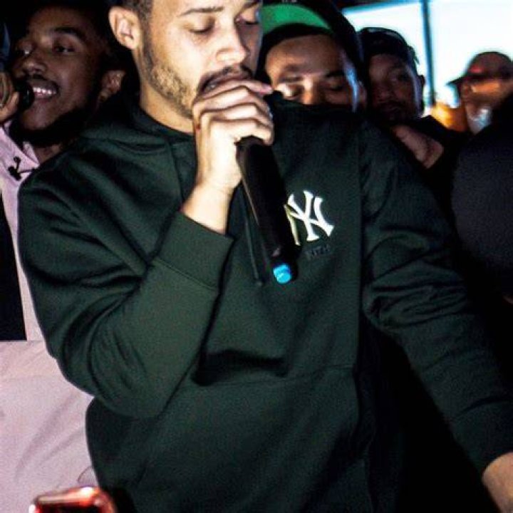 Veeze (Rapper) Wiki, Bio, Height, Weight, Age, Girlfriend, Dating, Net