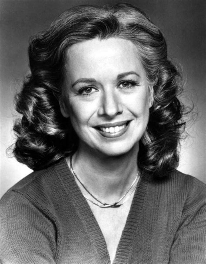 Why Did Polly Holliday Leave Alice? Reason Behind Her Exit OtakuKart