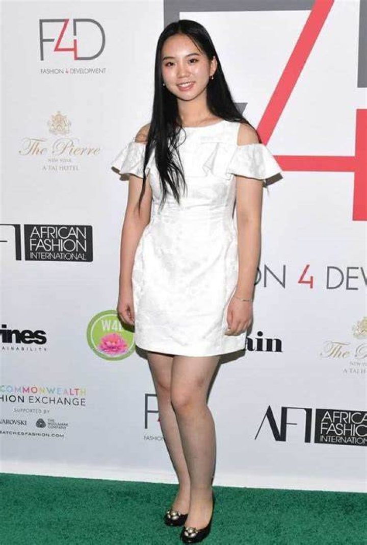 Xi Mingze biography, net worth, height, weight, childhood, career